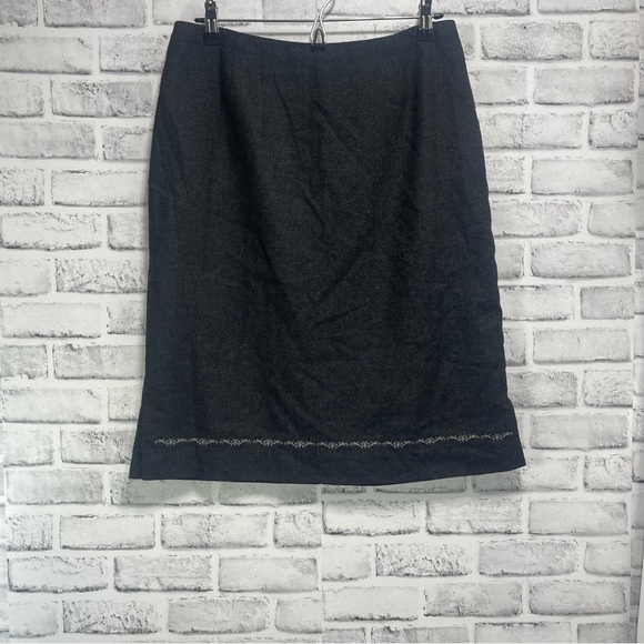 Old Navy Wool Blend Knee Length Charcoal Gray Skirt 10 - Picture 1 of 7